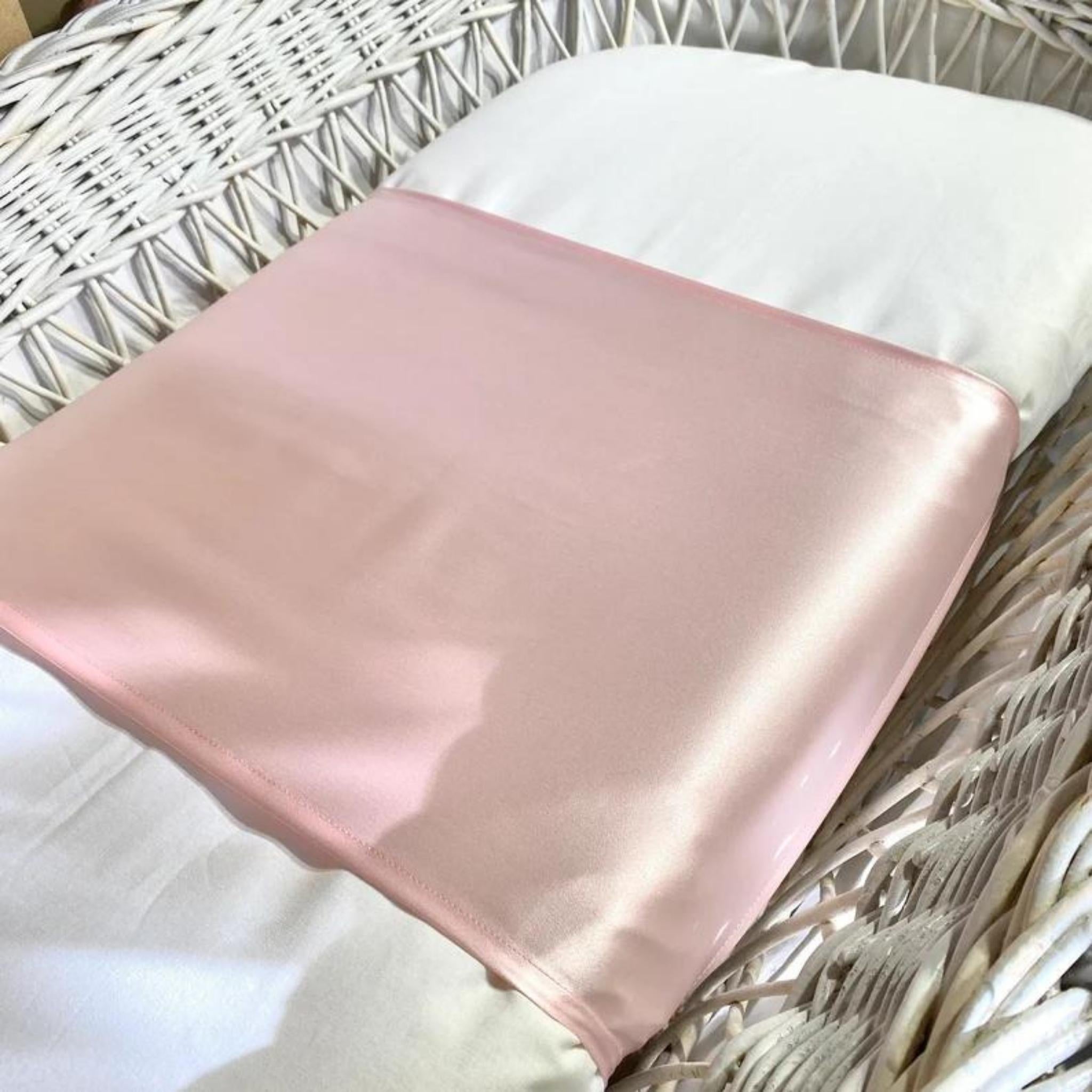 Misure lenzuolo lettino neonato: quali scegliere?