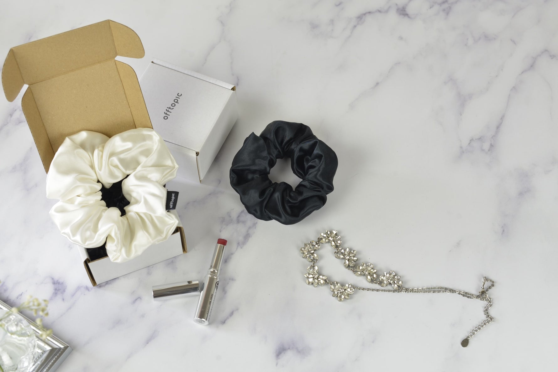 Elastici per capelli o scrunchies: 5 motivi per scegliere scrunchies - Offtopic 